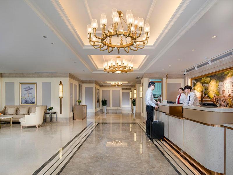 Vienna 3 Best Hotel Shenzhen Airong Road Eksteriør billede